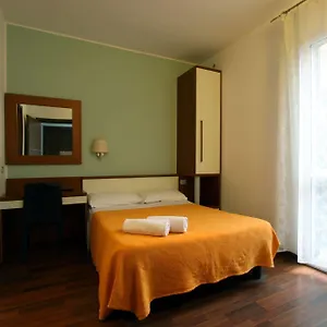 Lux Durante 2*, Milano Italia