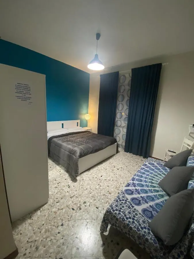 Chez Gle B&B Bari 0*,  Italy